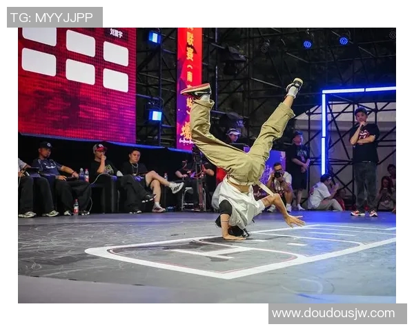 南京街舞队的耐力挑战与成长之路探讨 南京街舞队的耐力挑战与成长之路探讨