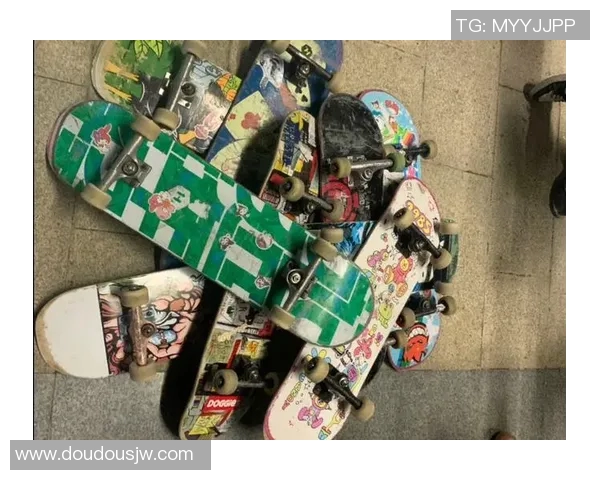 成都滑板队的状态变革引发热议探讨滑板文化与青年成长的关系 成都滑板队的状态变革引发热议探讨滑板文化与青年成长的关系