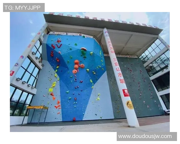 杭州攀岩队灵活性引发热议运动员表现与训练方式的深度探讨 杭州攀岩队灵活性引发热议运动员表现与训练方式的深度探讨