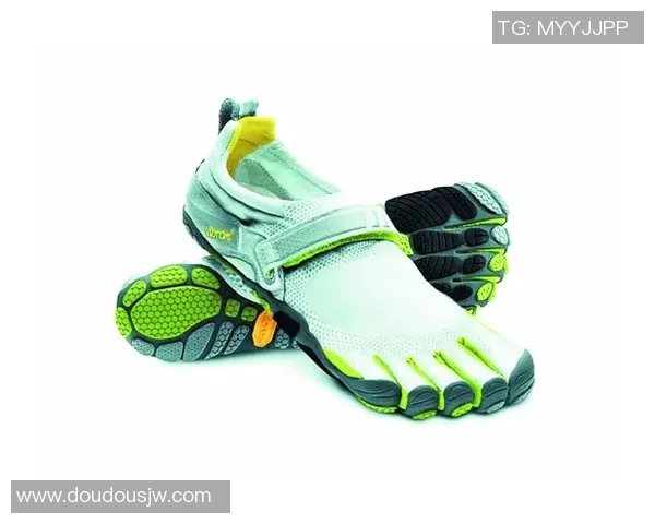 滑板装备选购指南:如何选择适合的攀岩鞋推荐与技巧分享 滑板装备选购指南:如何选择适合的攀岩鞋推荐与技巧分享