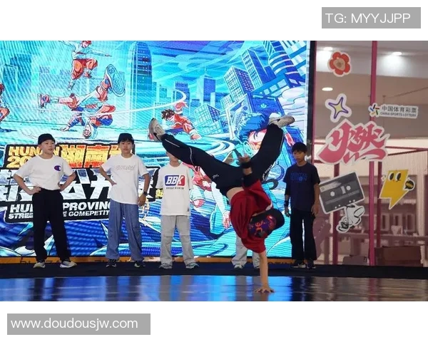 重庆街舞队以89分领跑世界街舞大赛积分榜展现强大实力 重庆街舞队以89分领跑世界街舞大赛积分榜展现强大实力