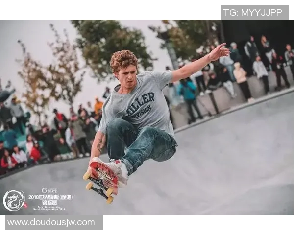 世界攀岩锦标赛回顾北京街舞队个人能力的精彩展现与分析 世界攀岩锦标赛回顾北京街舞队个人能力的精彩展现与分析