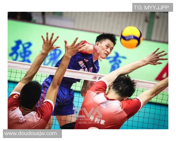 南京排球队心理素质强劲跻身全国第三名展现竞技实力与团队精神