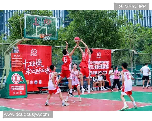 广州篮球队在总决赛中的灵活性展现与战术调整分析