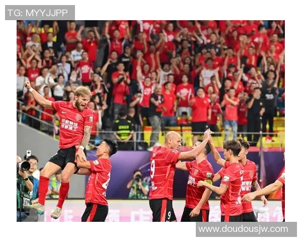 成都足球队荣登全国足球技术排行榜第九位引发热议 成都足球队荣登全国足球技术排行榜第九位引发热议