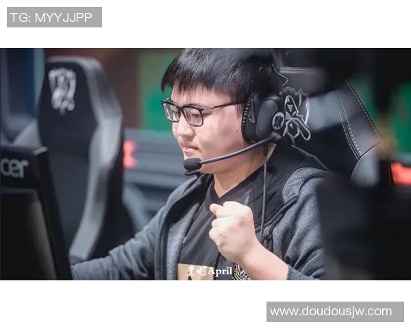 深入分析RNG战队盯防策略及其在比赛中的应用与成效 深入分析RNG战队盯防策略及其在比赛中的应用与成效