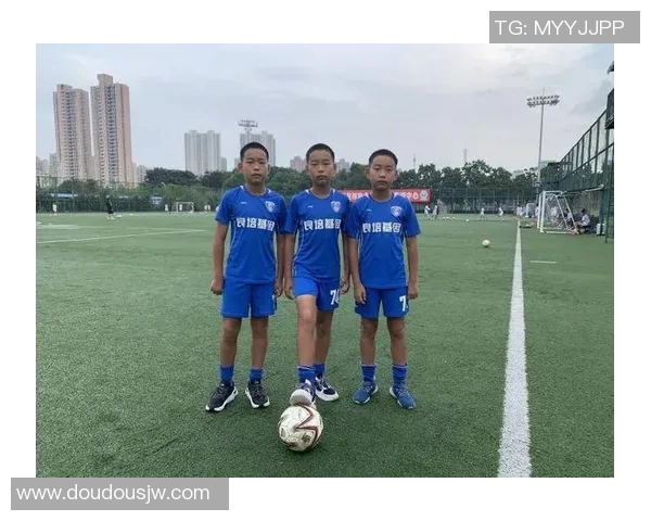 武汉网球队耐力训练引发热议专家与球迷观点大相径庭 武汉网球队耐力训练引发热议专家与球迷观点大相径庭