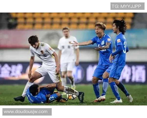 重庆篮球队耐力变革引发热议球迷期待新赛季表现提升