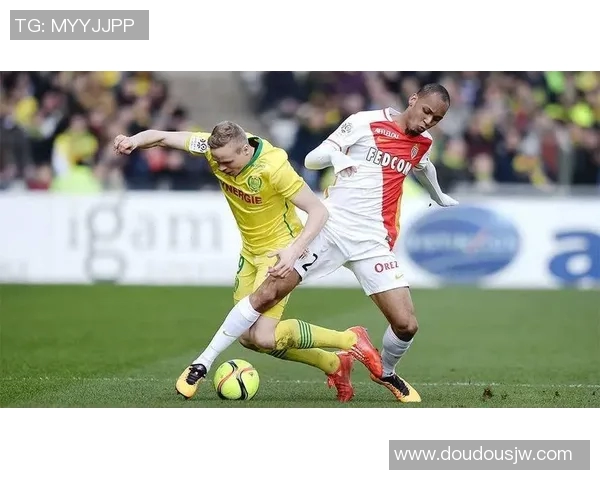 横滨FC迎战大阪钢巴激情对决争夺联赛关键三分的精彩较量