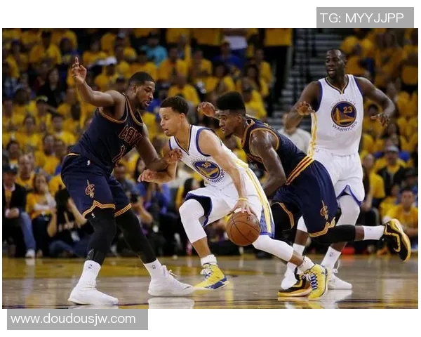 火箭与骑士季前赛精彩对决全程录像回顾与分析