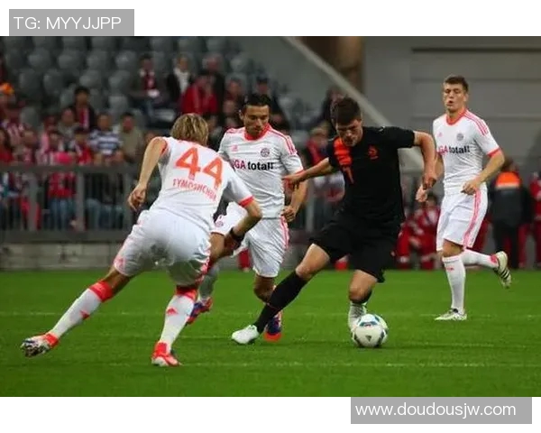 科隆与博洛尼亚对决分析及比赛前景展望