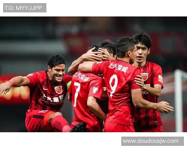 绿地申花与天津权健激战正酣谁能在这场对决中笑到最后 绿地申花与天津权健激战正酣谁能在这场对决中笑到最后