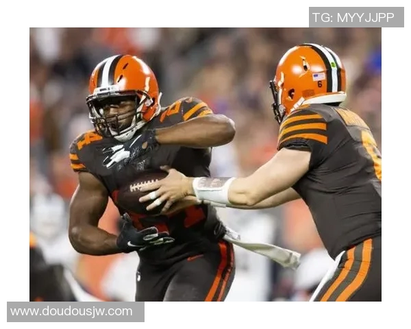 艾美德与莫泽尔的巅峰对决谁能在赛场上笑到最后 艾美德与莫泽尔的巅峰对决谁能在赛场上笑到最后