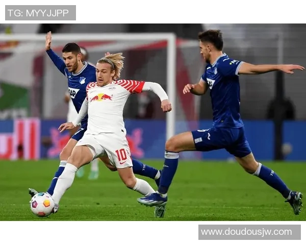 莱红牛与柏林联合精彩对决直播全程回顾与分析