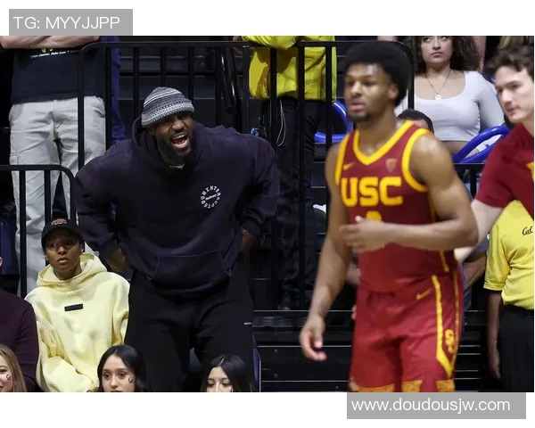 詹姆斯父子同台倒计时布朗尼正式宣布参加NBA选秀引发热议