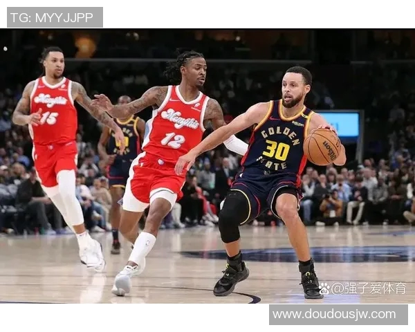 2016年NBA季后赛灰熊与勇士激战回顾与分析