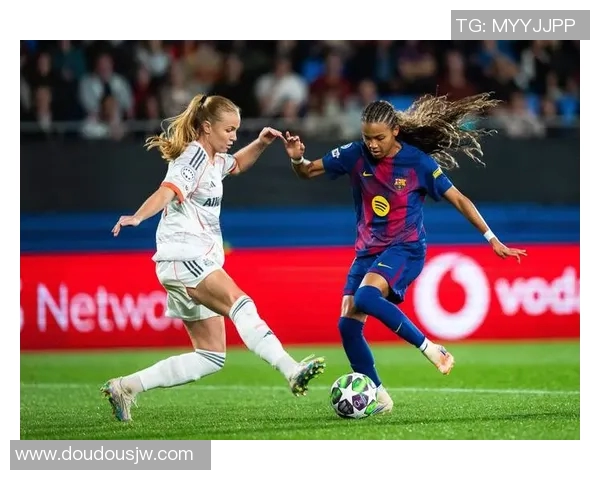 拜仁慕尼黑在欧冠中以7比0大胜巴萨创历史新纪录引发热议